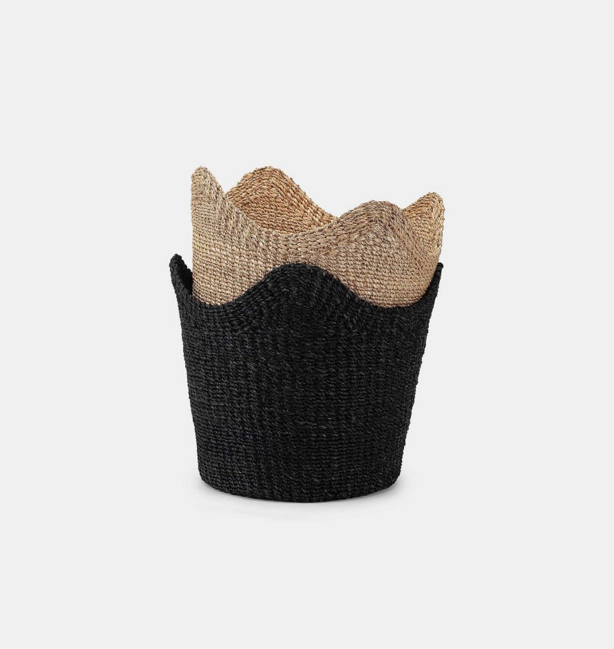 Online LIKHÂ Handwoven Scallop Basket