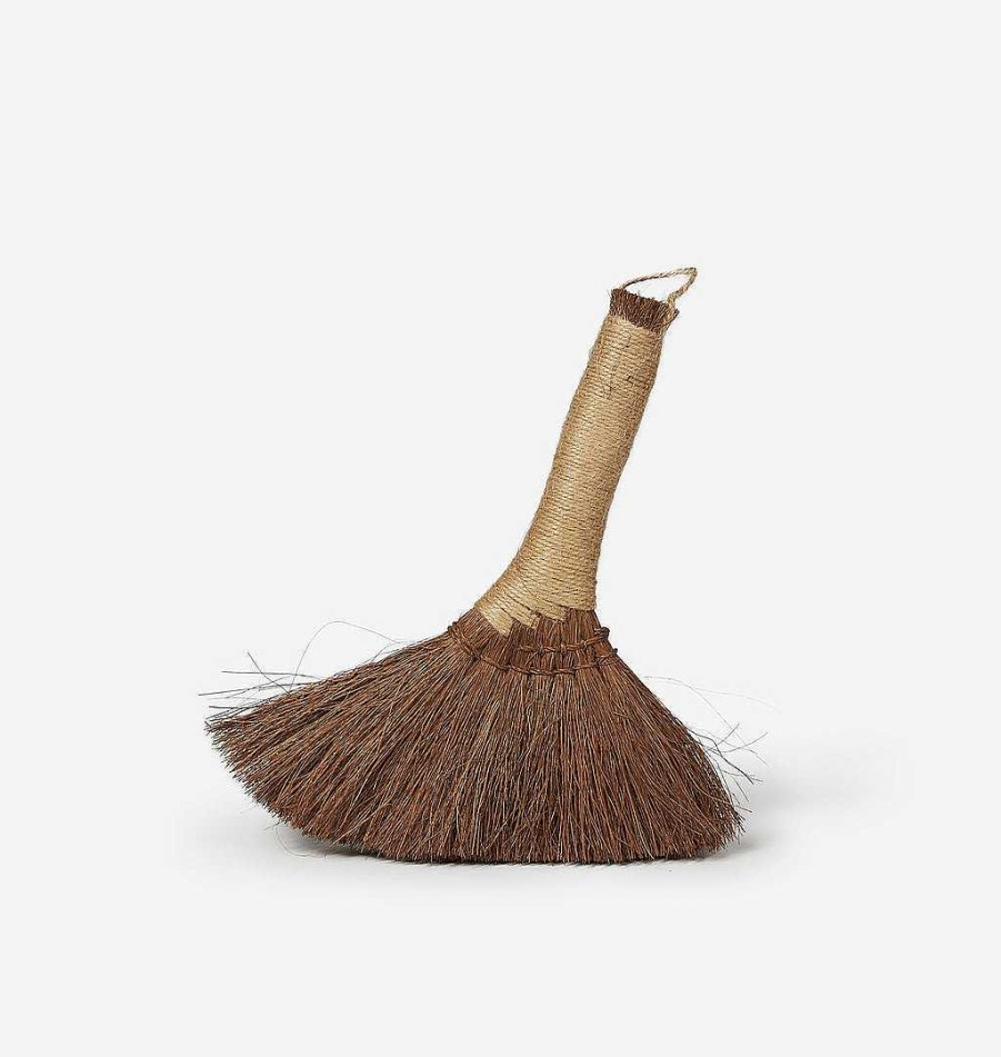 Hot Shoppe Amber Interiors Palm Silk Hand Broom